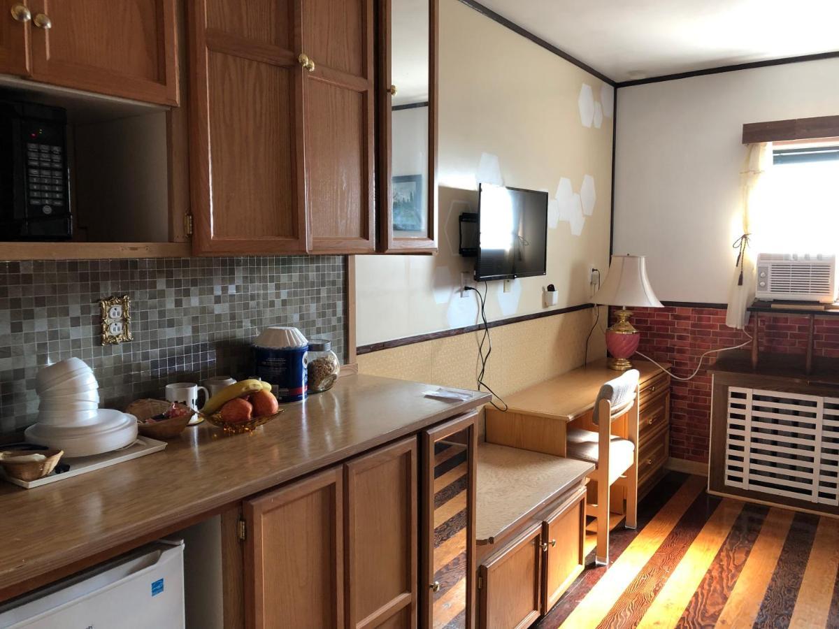 Gravelbourg Heritage Place Hotel מראה חיצוני תמונה