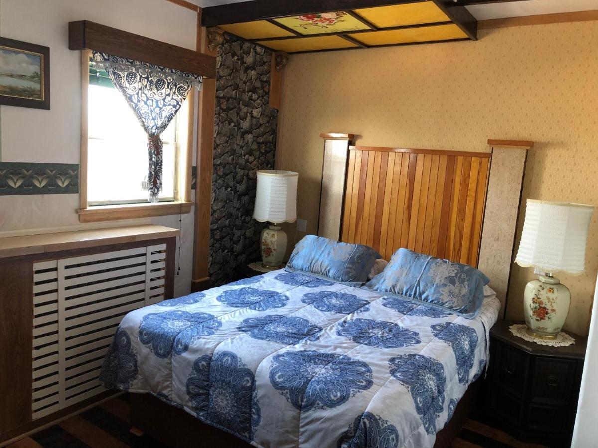 Gravelbourg Heritage Place Hotel מראה חיצוני תמונה